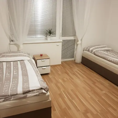 Newly Built 4 With Balcony Near Center Брно